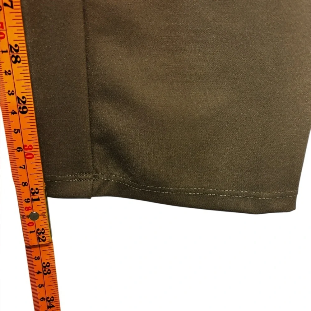 NEW Mono B MEN Classic Golf Pants in Olive Size Medium Performance Outdoor